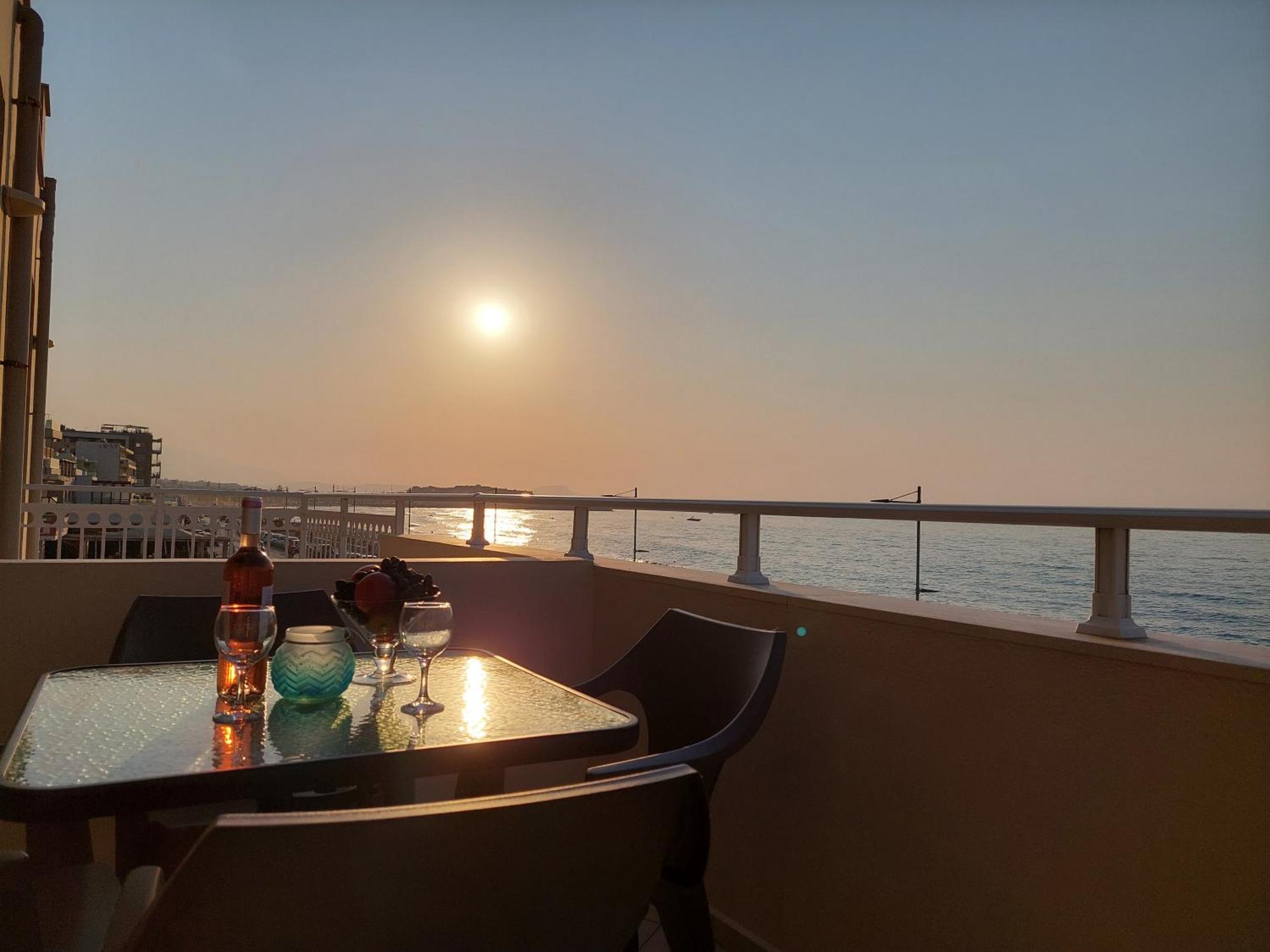 Seperi Deep Blue Apartment Rethymno  Bagian luar foto